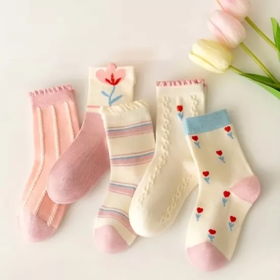Prenses Serisi: 5’li Paket Kalp Desenli Pamuklu Kız Çocuk Çorap Seti (3-5 Yaş)