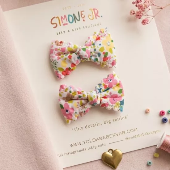 Simone Jr. 2’li Çiçek Desenli Vintage Fiyonk Yan Toka Seti